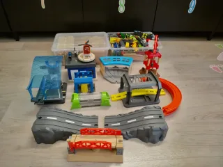 Lote trenes madera y accesorios