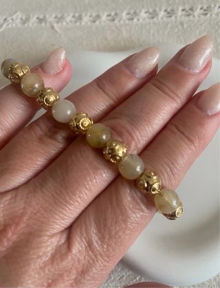 Pulseira Contas Viana Bege e Dourada