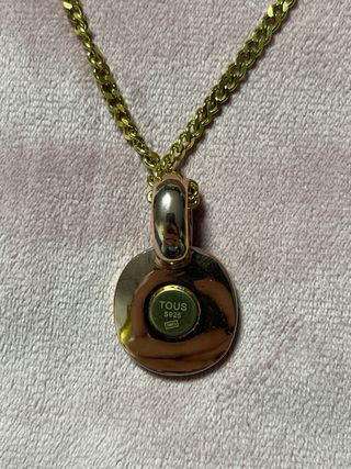 Collar Dorado con Colgante de oso