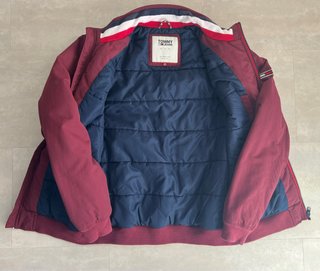 Chaqueta Tommy Jeans – abrigo entretiempo/invierno