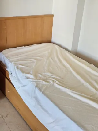 Cama juvenil con nido, mesilla y armario