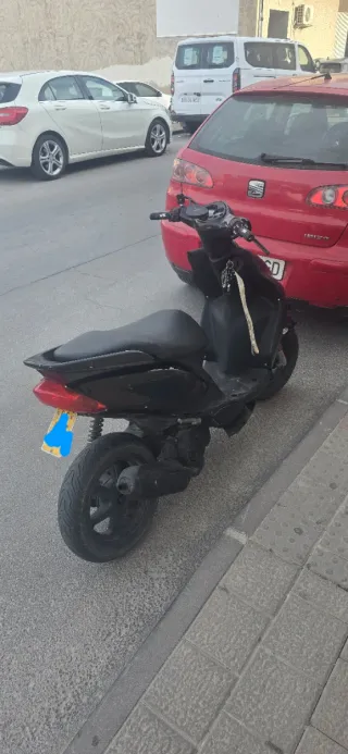 Yamaha Jog 49cc Scooter Negra