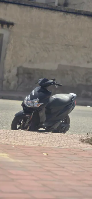 Yamaha Jog 49cc Scooter Negra