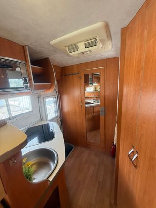 Autocaravana 6 plazas Nacional doble salon