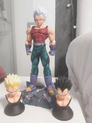 Figura Dragon Ball Z Vegeta baby