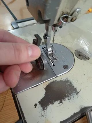 Máquina de coser Mitsubishi industrial