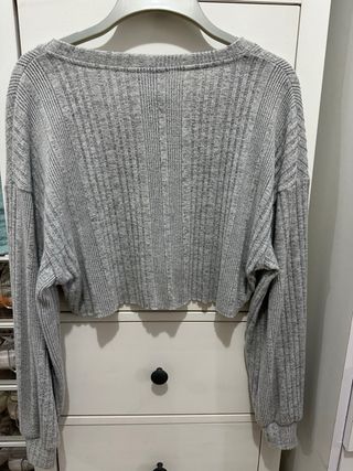 Jersey SHEIN gris cuello pico crop