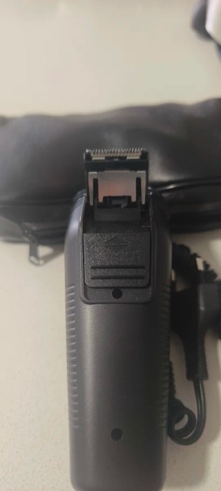 Máquina Afeitar Philips 545 con Estuche Polipiel