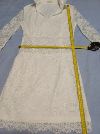 Vestido blanco encaje corto y accesorios