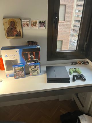 PS4 (PlayStation 4) 1 TB + 2 Mandos + Juegos
