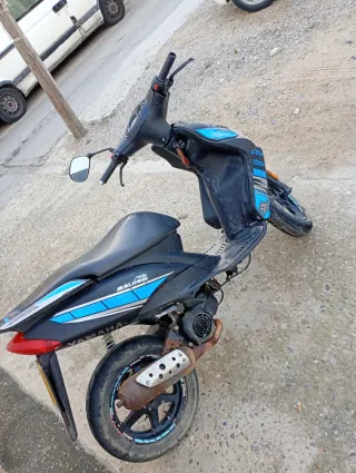 Yamaha Jog RR 49cc Scooter Automática