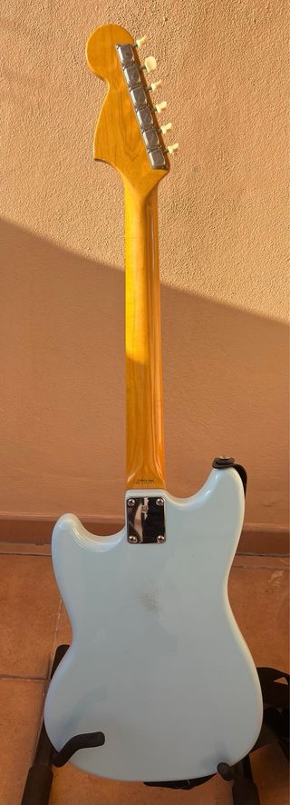 Fender Mustang