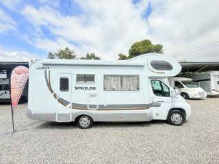 Autocaravana nacional 6 plazas doble salon