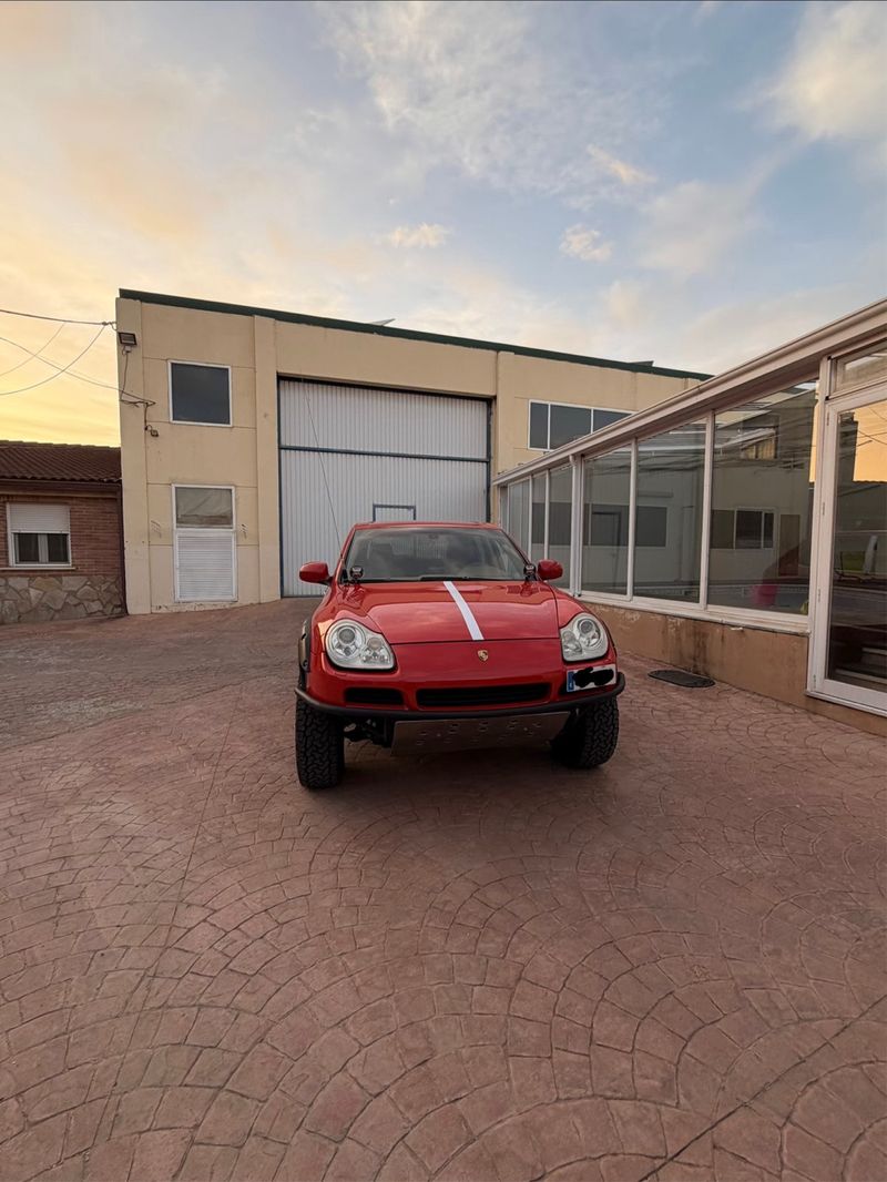 Porsche Cayenne 2005 - foto 1