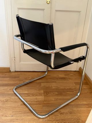 Silla Mid Century Negra y Plateada
