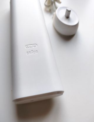 Cepillo eléctrico Oral-B Genius 8000 + cargador