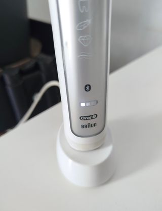 Cepillo eléctrico Oral-B Genius 8000 + cargador