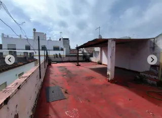 Casas y pisos con Okupas