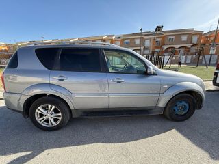 SsangYong Rexton 2012