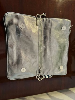 Bolso Zúa plateado cuero nuevo con etiqueta