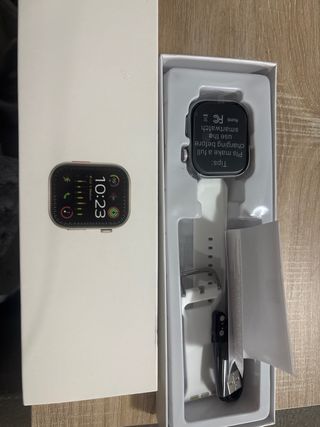 Smartwatch Plata y Blanco