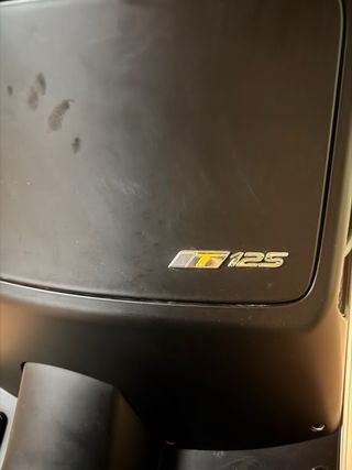 Vespa GTS Super Tech 125  15cv Negra Mate impoluta