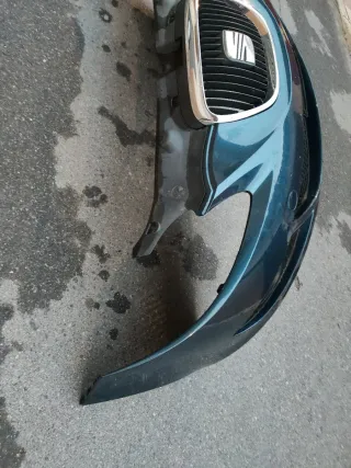 PARAGOLPES DELANTERO SEAT LEON II 06- Azul Oscuro