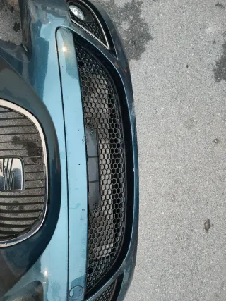 PARAGOLPES DELANTERO SEAT LEON II 06- Azul Oscuro