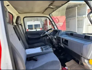 Nissan Cabstar 2002