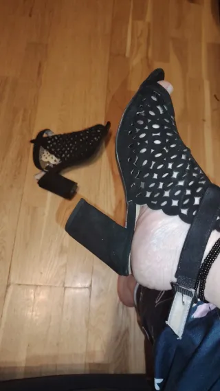 Sandalias de tacón negras