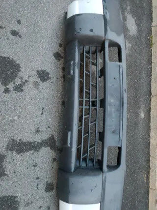 PARAGOLPES DELANTERO NISSAN TERRANO II
