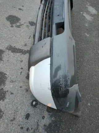 PARAGOLPES DELANTERO NISSAN TERRANO II