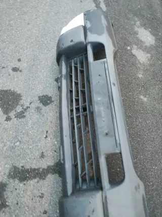 PARAGOLPES DELANTERO NISSAN TERRANO II