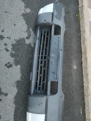 PARAGOLPES DELANTERO NISSAN TERRANO II