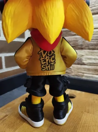 Figura Supersonic con Auriculares