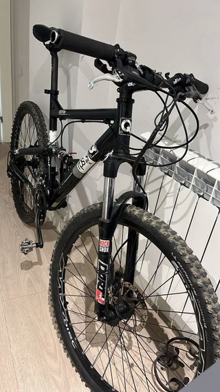 BICICLETA MONTAÑA DOBLE SUSPENSIÓN
