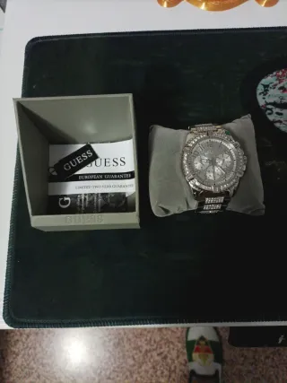 Reloj Guess Frontier Plata y Blanco