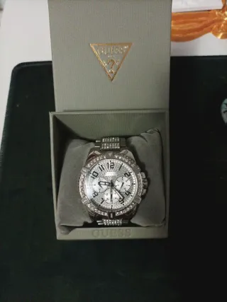 Reloj Guess Frontier Plata y Blanco