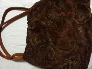 Borsa marrone con manici