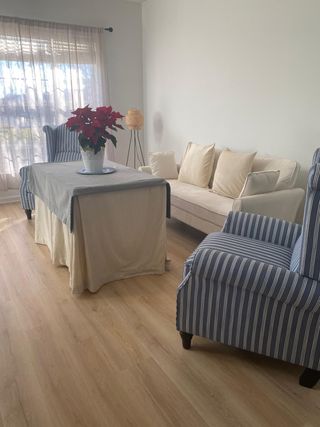 Mesa camilla/auxiliar beige y gris