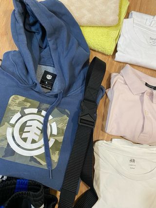 Lote Ropa: Sudadera, Polos, Camisetas y Pantalón