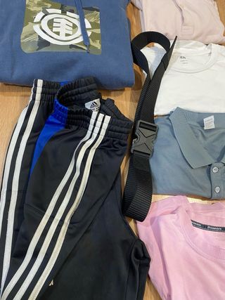 Lote Ropa: Sudadera, Polos, Camisetas y Pantalón
