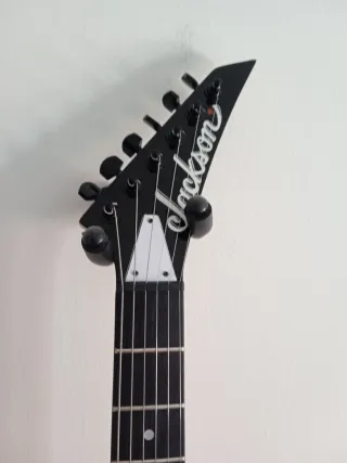Guitarra Eléctrica Jackson JS11 AH WH