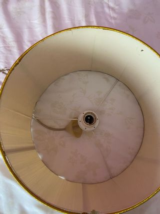 Lámpara de techo dorada