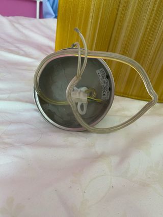 Lámpara de techo dorada