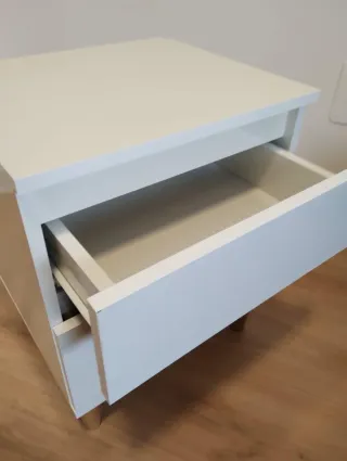 Mesita Noche Blanca Brillante