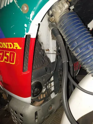 Honda XRV Africa Twin 750 RD04 (1992)