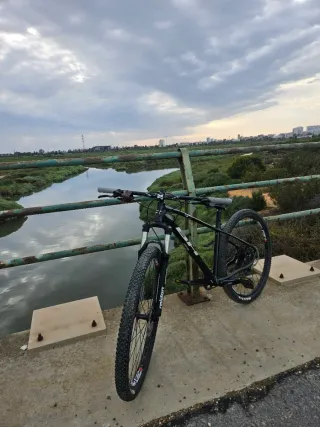 Bicicleta BH Expert 4.0