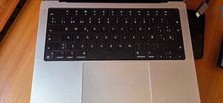 MacBook Pro 14 M2 Pro 16GB RAM 512GB