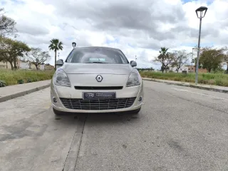 Renault Grand Scenic 2011